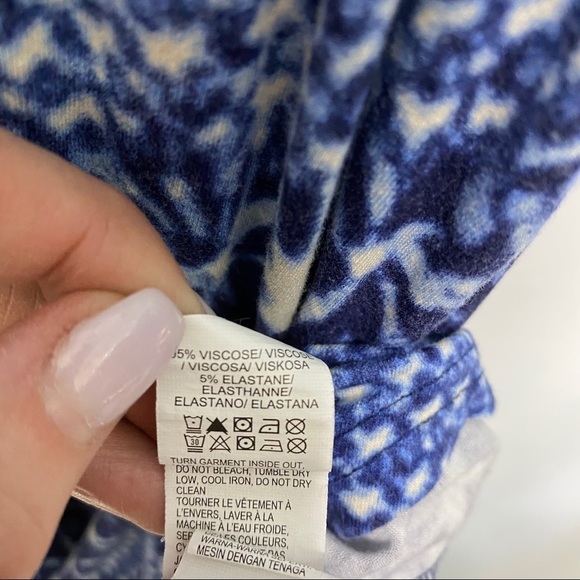 Lucky Brand-Navy White Floral Tank Romper M - Picture 7 of 8